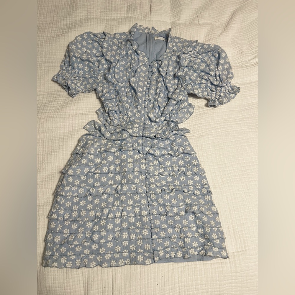 Sabo Skirt Luxe dress, back cut out, Light blue with White embroidery